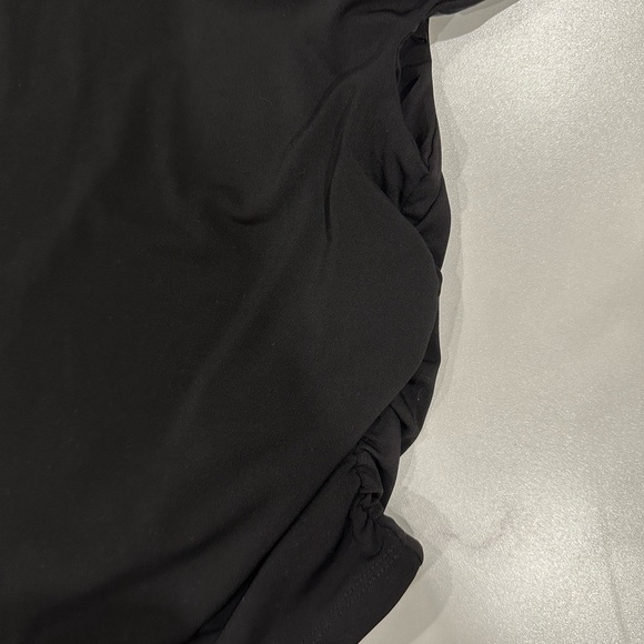 Garage off shoulder top - Picture 2 of 3